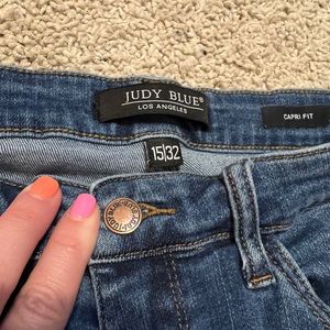 Judy Blue Capri gently worn size 15